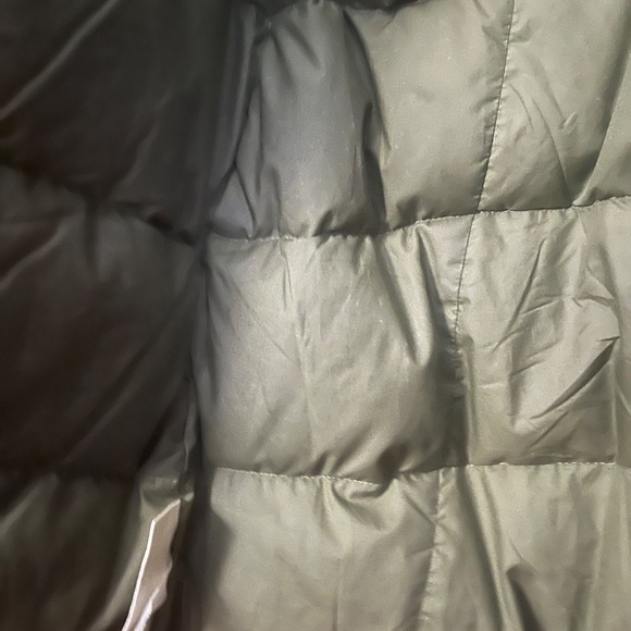 The North Face Women’s Winter Parka - Picture 14 of 16